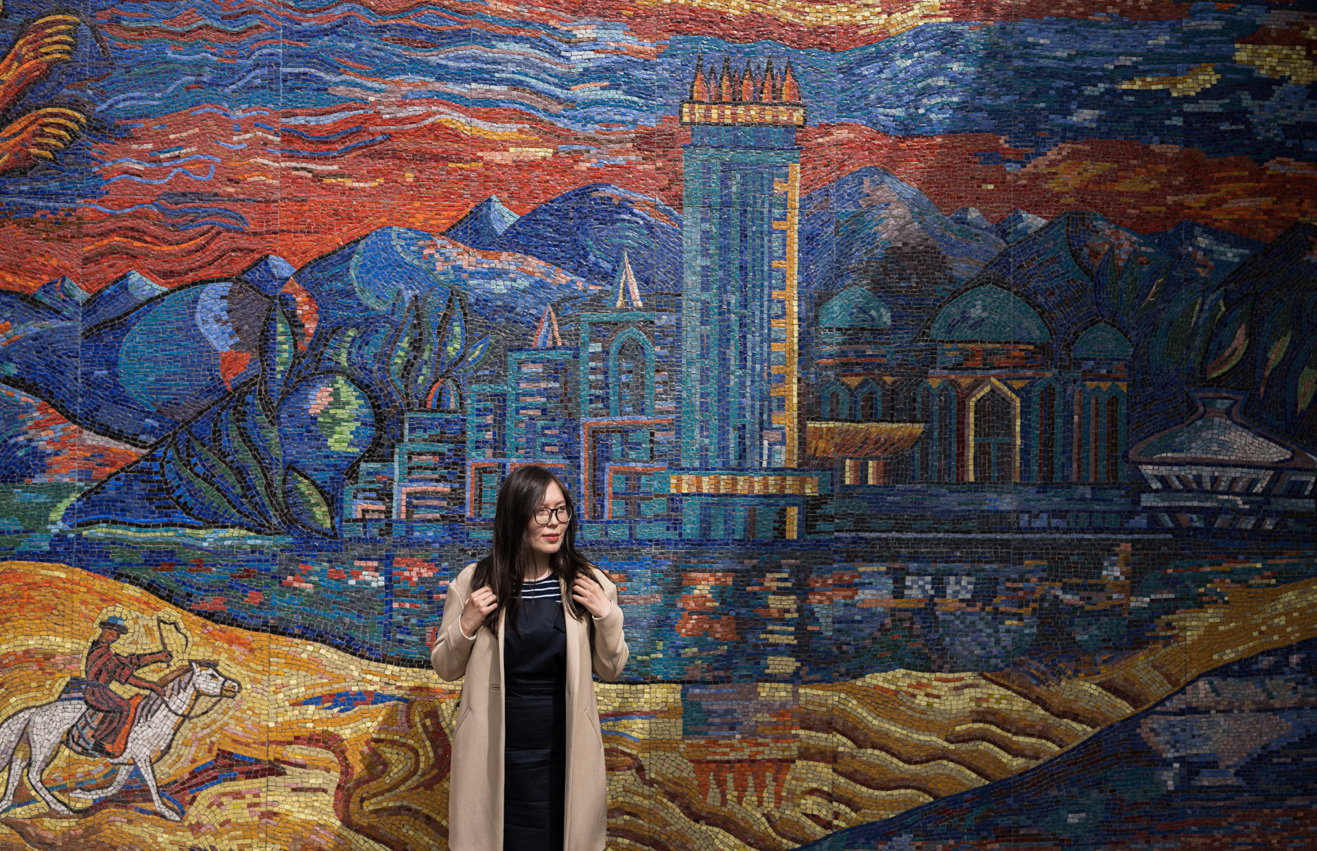 Мадина рисует