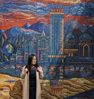 Мадина рисует